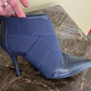 Navy booties/ankle boots